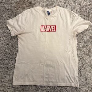 H&M Marvel T-Shirt Size Large